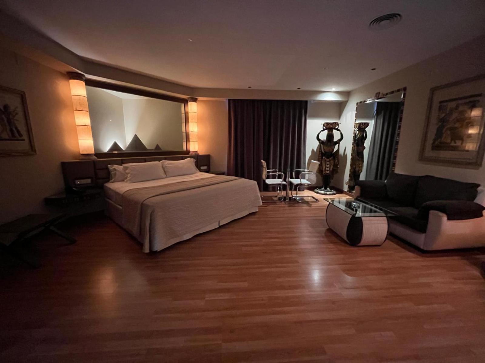Hotel Alkalat อัลกาลา เด กัวไดรา ภายนอก รูปภาพ
